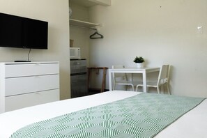 1 bedroom - Free Parking Smart TV Near Old San Juan AC (San Juan)