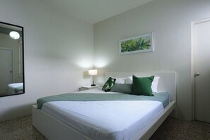 1 bedroom - King Bed Balcony Free Parking (San Juan)