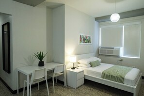 Villa | 1 bedroom - With Balcony For Family Friends Free Parking (San Juan)