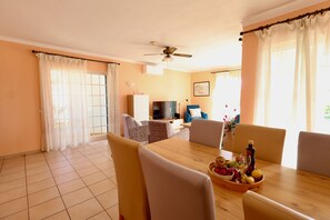 Interior - Casa Bonita (Lagoa)