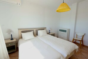 2 bedrooms, in-room safe, iron/ironing board, free WiFi - Casa Bonita (Lagoa)