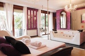 8 bedrooms, iron/ironing board, WiFi, bed sheets