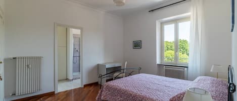 4 bedrooms