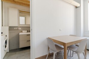 Dining - GuestHost - MM2 Lambrate Bright Apartment (Milan)