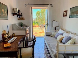 Télévision, cheminée