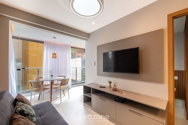Basic Apartment | Living area
