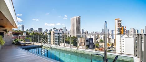 Basic Apartment | Pool