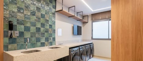 Basic Apartment | Interior