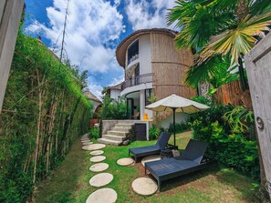 Terrace/patio - Uluwatu 2 Bedroom Villa #9 Private Pool, Equipped Kitchen, Ocean View, Free Wifi (Ungasan)