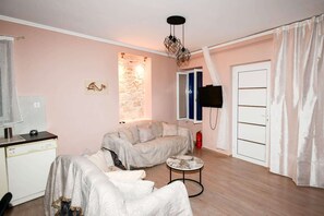 Apartment | Internet - Peaceful Getaway in the Heart of Mitilinii Samos (Samos)