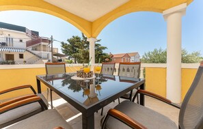 Outdoor dining - 2 bedroom awesome apartment in Pakostane (Pakostane)
