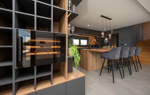 Dining - Luxurious home in Kakma with sauna (Kakma)