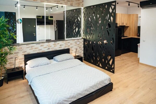 1 bedroom, iron/ironing board, WiFi, bed sheets