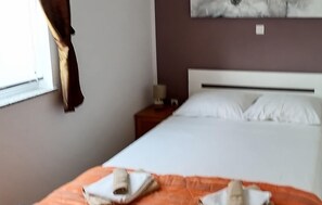 1 camera, Wi-Fi gratuito