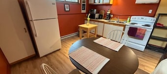 Cozy room and studio in Chelsea