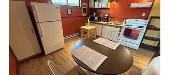 Cozy room and studio in Chelsea