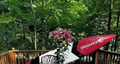 Cozy room and studio in Chelsea