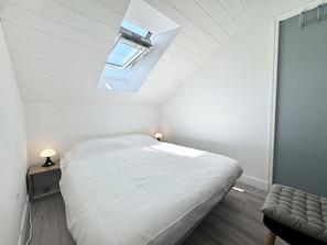 3 Schlafzimmer, Bügeleisen/Bügelbrett