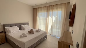 3 makuuhuonetta, silitysrauta/-lauta, ilmainen Wi-Fi, vuodevaatteet