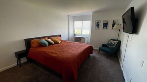 2 chambres, fer et planche à repasser, Wi-Fi, draps fournis
