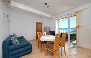 TV - 2 bedroom gorgeous apartment in Razanj (Razanj)