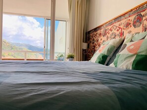 2 bedrooms, desk, iron/ironing board, travel crib