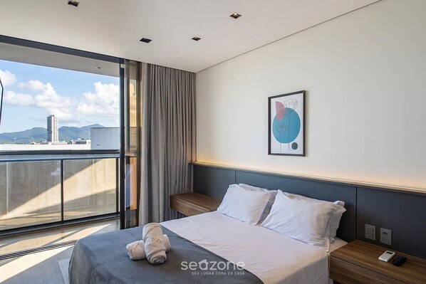 Basic Apartment | 2 bedrooms - Building With Swimming Pool Next to Balneario Shopping in BC - TSO (Balneário Camboriú)