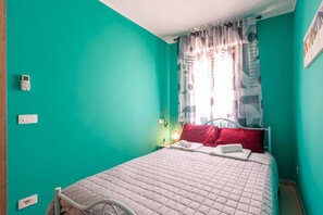 2 Schlafzimmer, Bügeleisen/Bügelbrett
