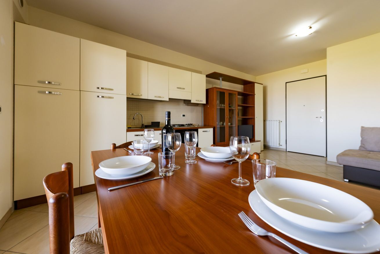 Guesthost - Bright Apartment With Terrace - Montesilvano