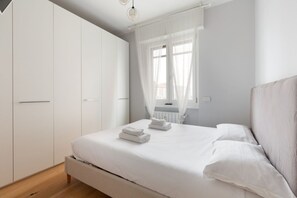 1 bedroom - GuestHost - Comfortable 65m2 apartment that can accommodate up to 2 people on the first floor of a building with lift 300m from Cimiano's green M2 metro. A short distance away is the San Raffaele hospital and the Martesana canal which flows through the r (Milano)