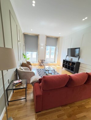 Smart TV, books - luxury stay Families or friends Douro river&sunset (Porto)