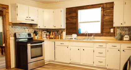 9511 Compressor Rd, Chesterhill, OH - Peaceful oasis with 3 bedrooms with free wifi