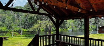 Charming log cabins on Paint River - Pet Friendly!