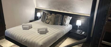 2 bedrooms, in-room safe, free WiFi, bed sheets