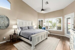 4 bedrooms, iron/ironing board, WiFi, bed sheets