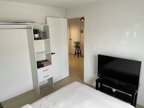 Silitysrauta/-lauta, internet, vuodevaatteet
