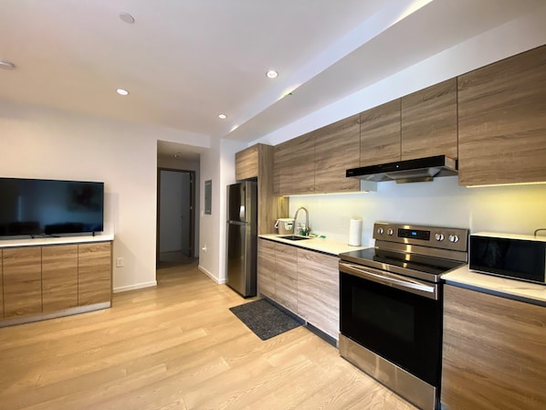 Microwave, oven, stovetop, dishwasher