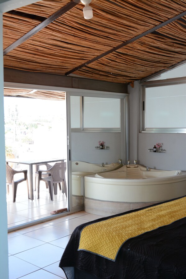 1 soverom, strykejern/-brett og sengetøy