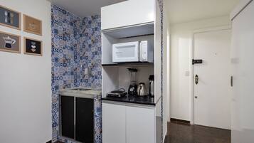 Basic Apartment | Private kitchen