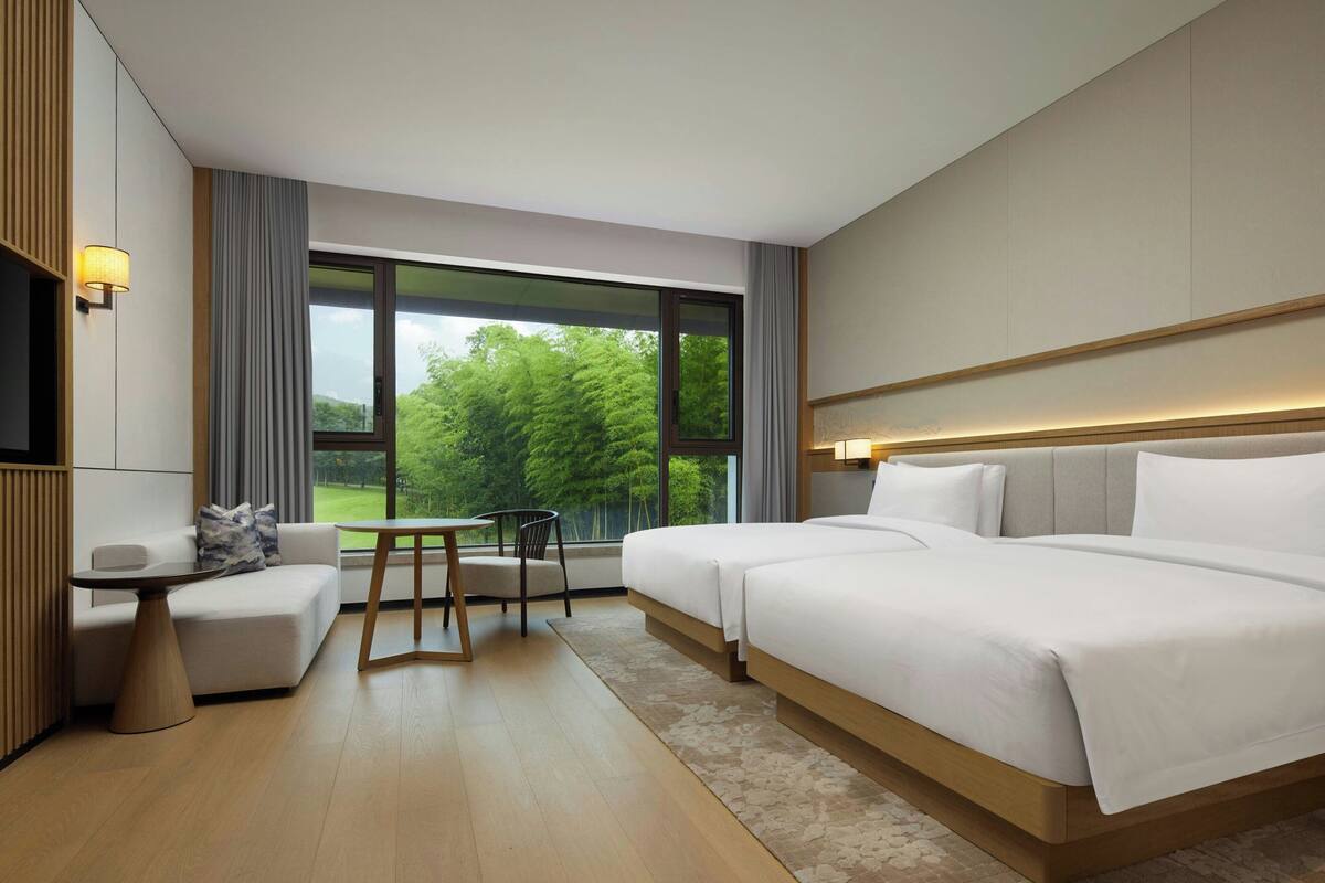 Kamer, 2 tweepersoonsbedden