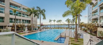 Asa Sul 含游泳池的單間公寓 - Cbls0102