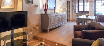 Pet friendly home in Aiguillon with WiFi