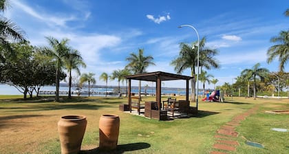 Apt With Balcony in a Condo With Pool - Clr0211