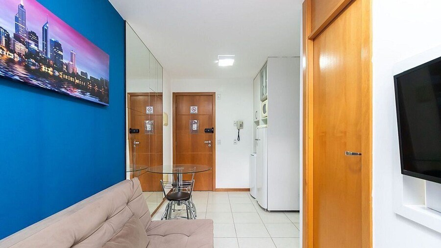 Apt Facing Lake Paranoa - Clr314