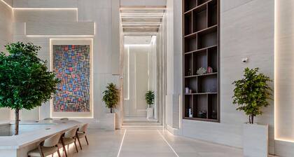 Modern Studio at Paragon