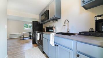 Microondas, horno y parrilla de estufa