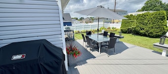 Cozy 3-Bedroom House in Farmingdale! Near Bethpage Black, Village and Train!