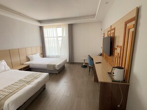 Deluxe Twin Room, City View | Desk, iron/ironing board, WiFi (free) - Kiri Hotel (Kigali)