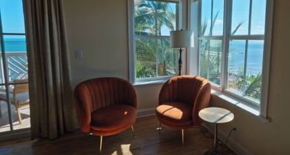 Galleon Suite at Grassy Flats Resort