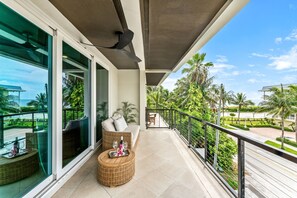 Terrace/patio - Elegant Indialantic Townhome Retreat W/ Private Balconies, Patio & BBQ Grill! (Indialantic)